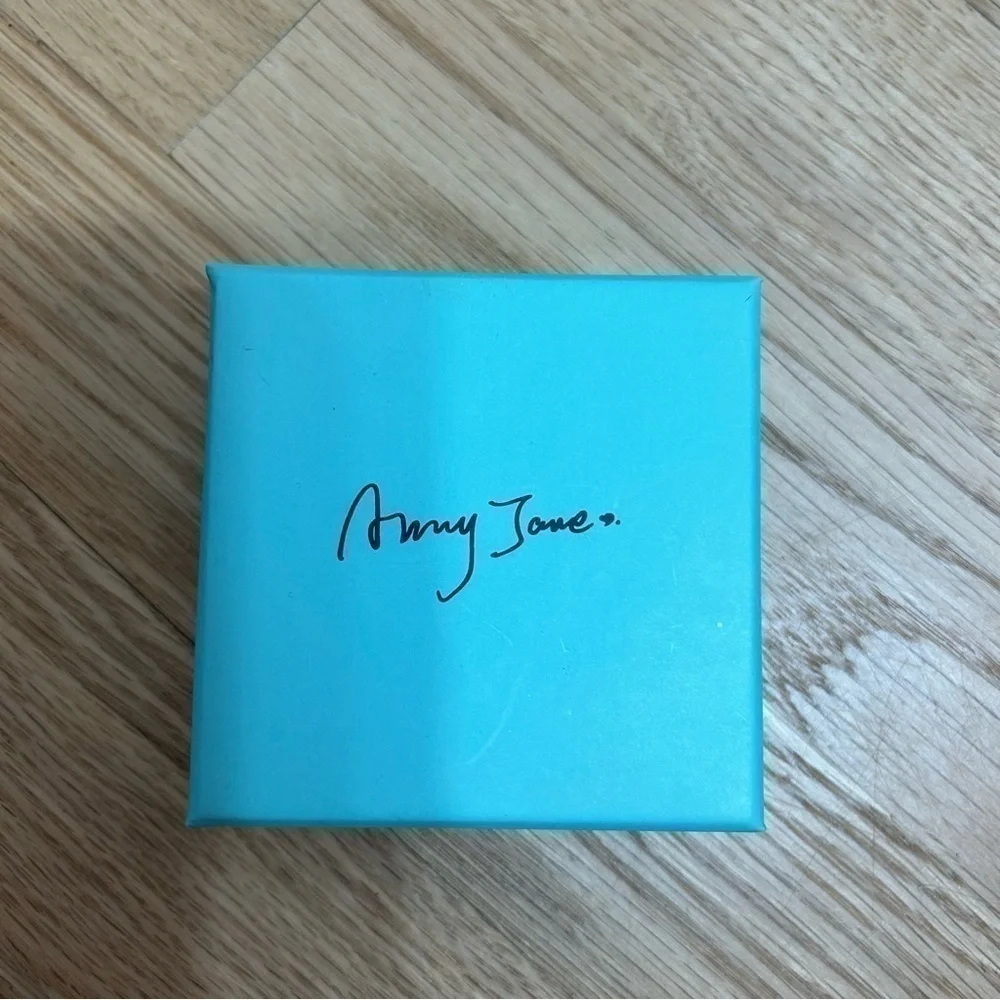 Amy Jane Clear Silver Necklace Bridal Jewelry W/ Box